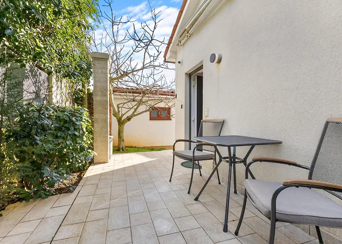 Apartment Apartmani Val Blue